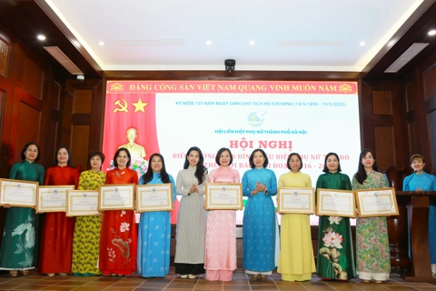 Các cấp hội phụ nữ Thủ đô hỗ trợ xây, sửa gần 1.400 mái ấm tình thương
