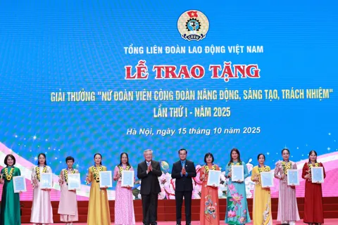 Trân trọng, tự hào về những nữ đoàn viên, công nhân lao động điển hình
