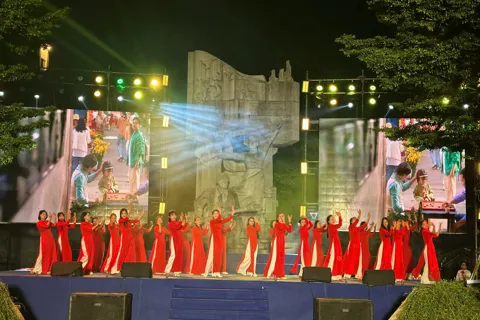 Phụ nữ Thủ đô tự hào truyền thống, vững bước tương lai