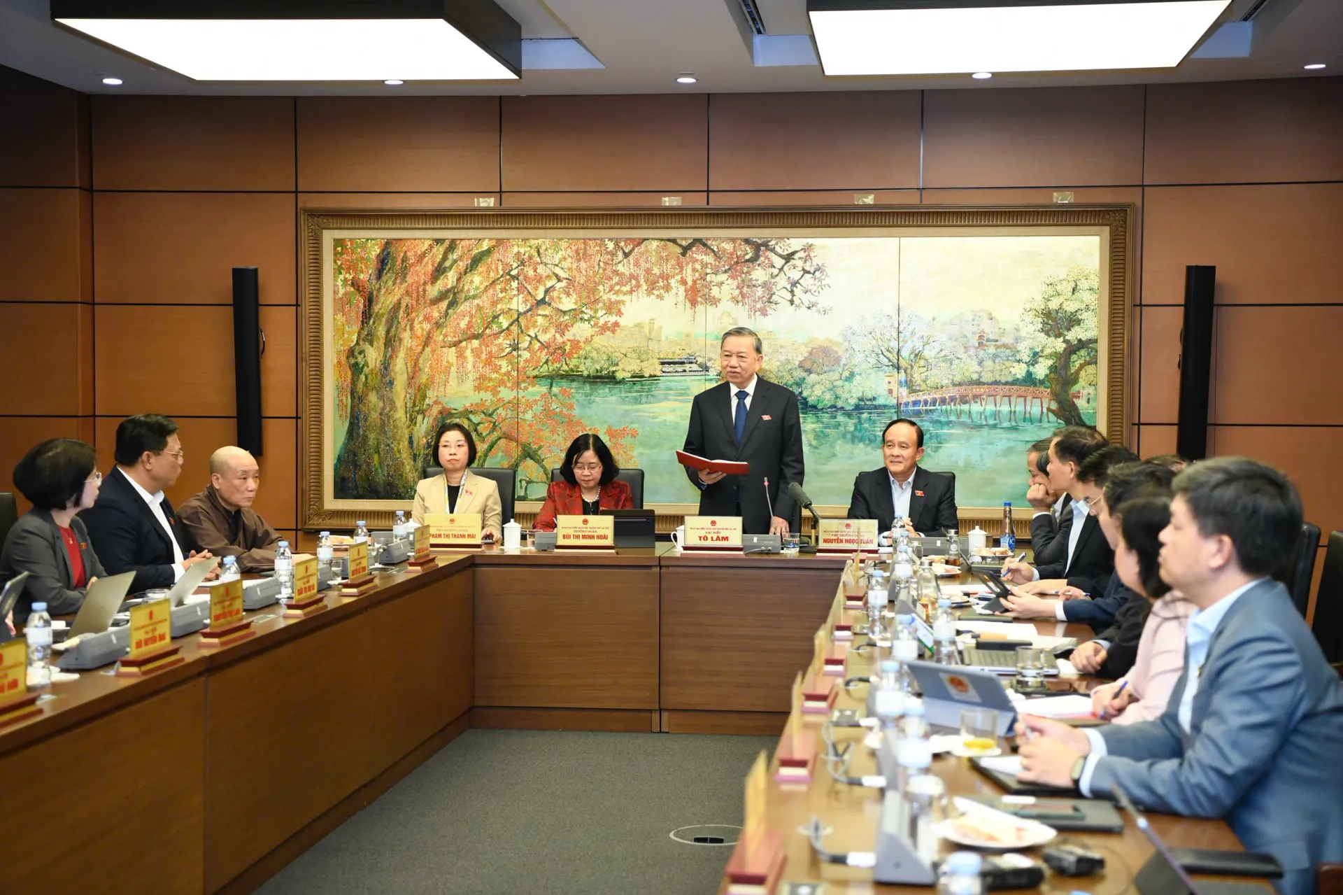 Mục đích phát triển xã hội cao nhất là đời sống phải hạnh phúc