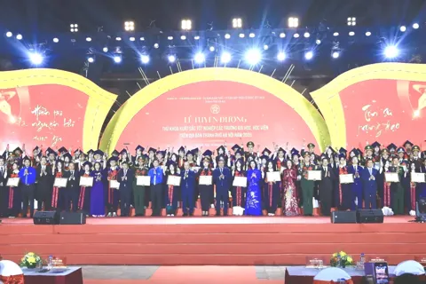 Thu hút, trọng dụng người có tài năng: tạo xung lực mới cho phát triển Thủ đô
