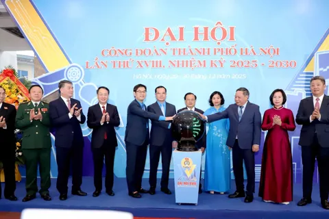 Khai mạc triển lãm "Công đoàn Thủ đô - Đổi mới, sáng tạo, hội nhập"