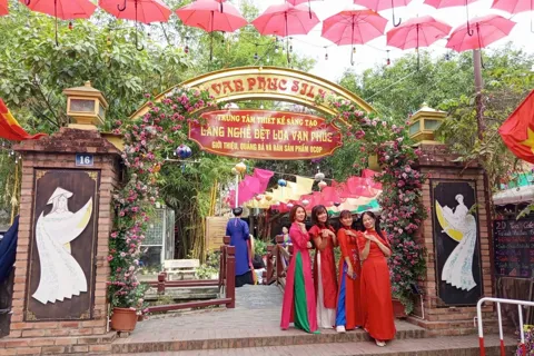 Cuộc thi tìm kiếm "Nữ Đại sứ du lịch làng nghề" Hà Nội