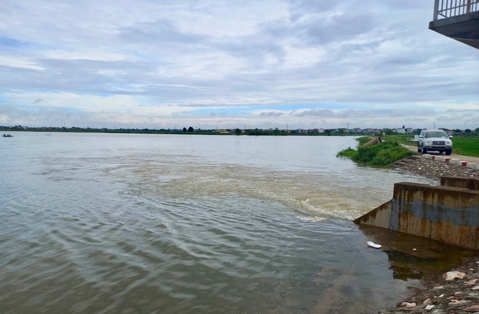 An ambitious $600 million planed to revitalize Hanoi's western rivers
