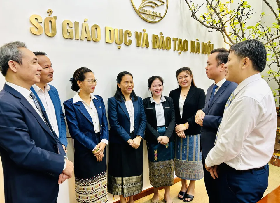 Hanoi trains Vientiane's vocational instructors