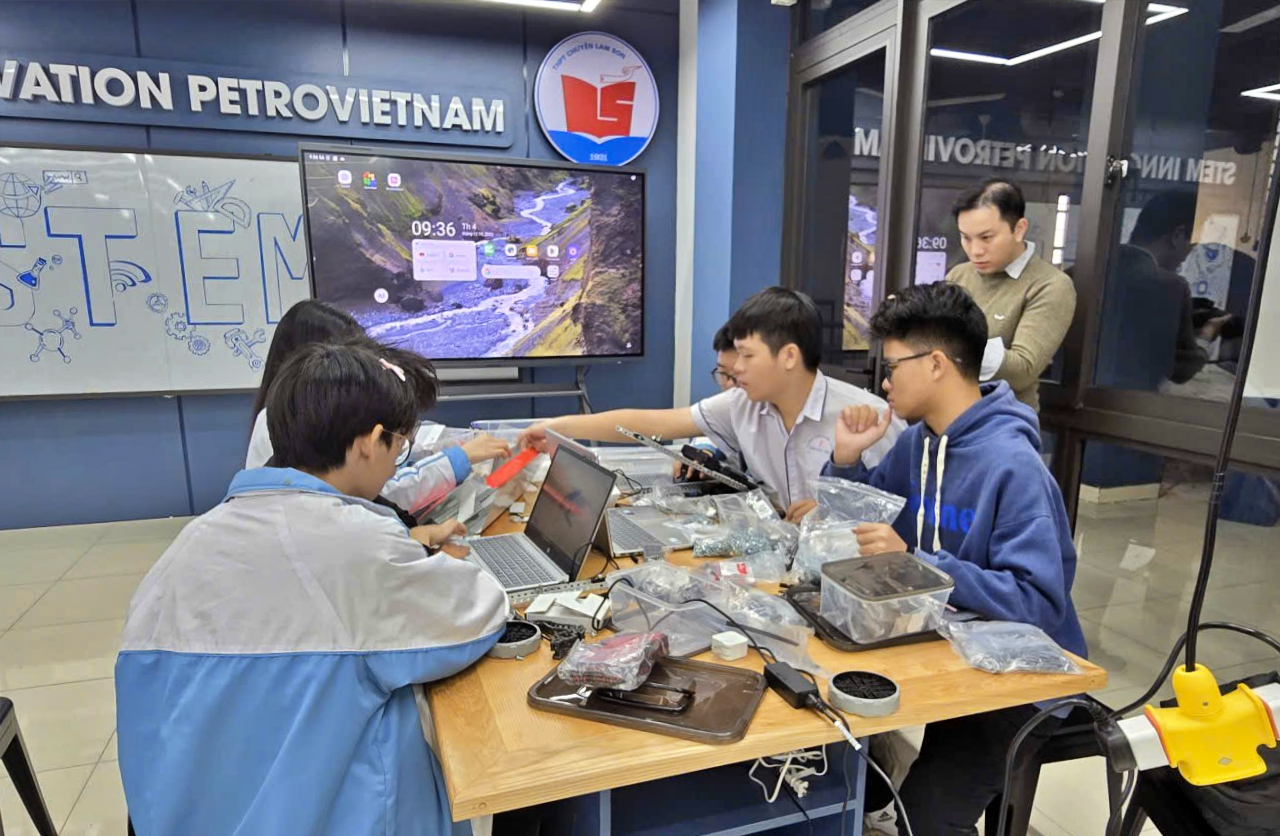 PetroVietnam advances nationwide STEM classrooms to drive innovation and future talent