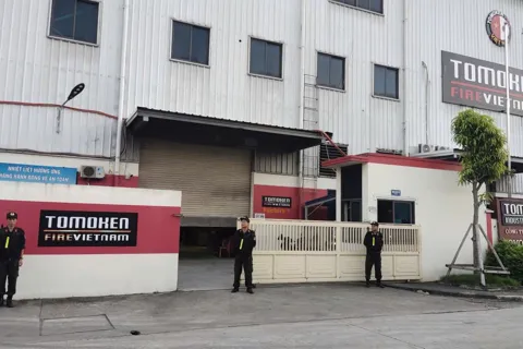 Phú Thọ: cận cảnh bên trong công ty sản xuất hàng triệu bình chữa cháy giả
