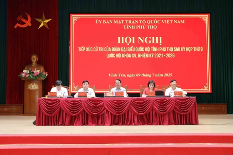Đoàn Đại biểu Quốc hội tỉnh Phú Thọ tiếp xúc cử tri tại phường Vĩnh Yên
