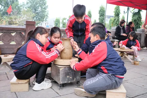 Phú Thọ chấn chỉnh hoạt động dạy thêm, học thêm trên địa bàn