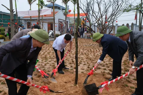 Xã Kim Anh phát động “Tết trồng cây”, giữ vững “lá phổi xanh” cửa ngõ phía Bắc Thủ đô