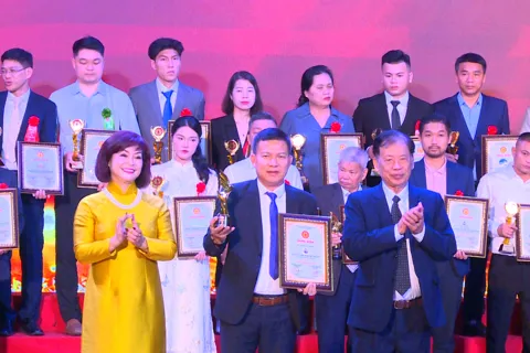 Doanh nghiệp nhận “cú đúp” giải thưởng nhờ tinh thần đổi mới sáng tạo
