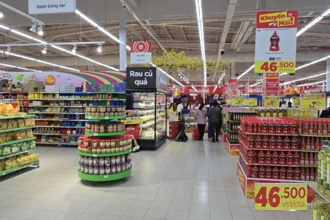 Phú Thọ: thương mại dịch vụ bứt phá mạnh mẽ, thu ngân sách vượt xa dự toán