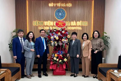 Hà Đông tri ân đội ngũ thầy thuốc nhân Ngày Thầy thuốc Việt Nam 27/2