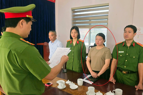 Lào Cai: bắt tạm giam công chức xã Bắc Hà vì nhận hối lộ hàng trăm triệu đồng
