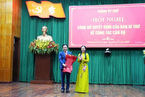 Ông Nguyễn Khắc Toàn được điều động giữ chức Phó Bí thư Thành ủy Huế