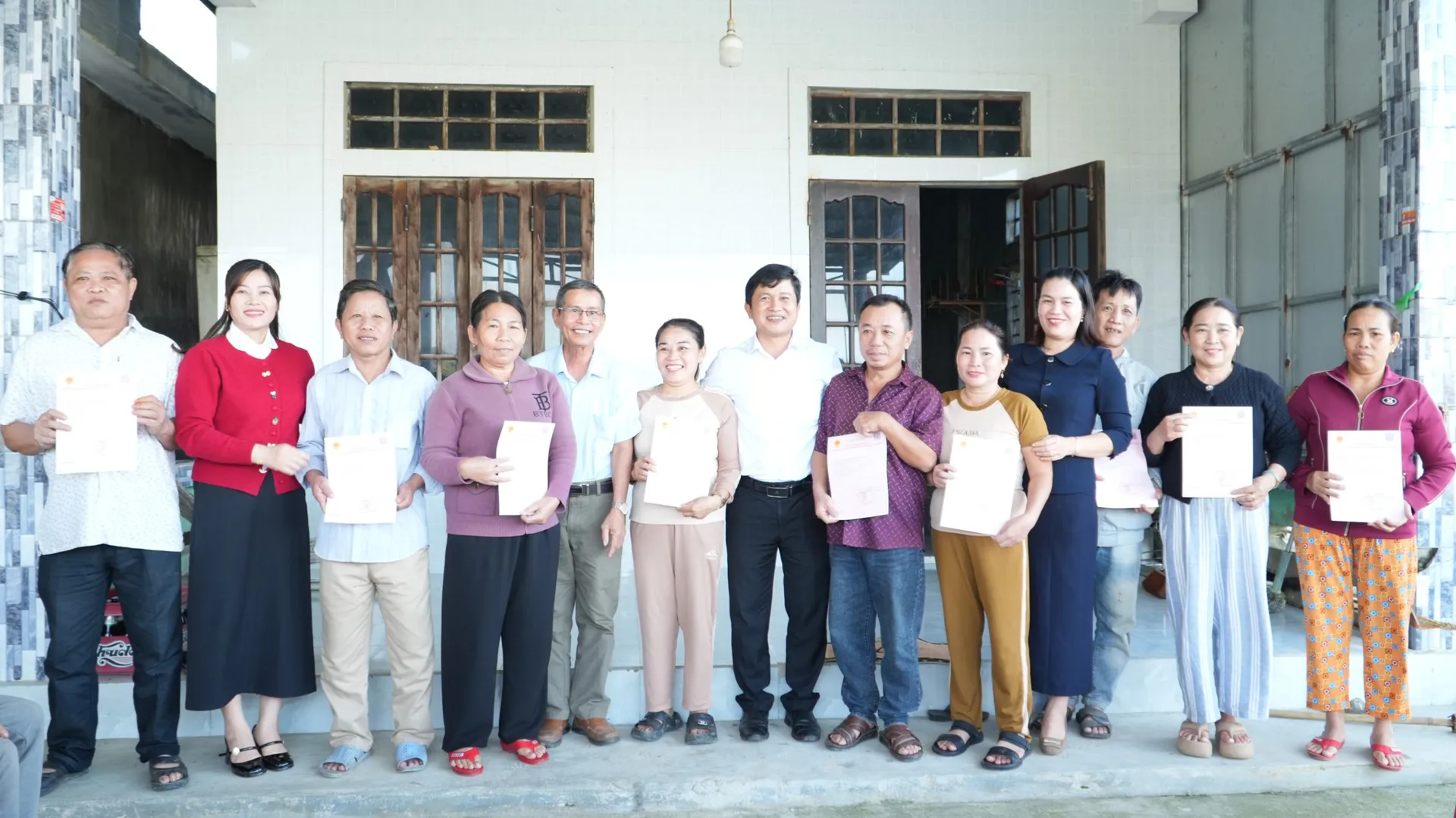 Gỡ “nút thắt” gần 20 năm, người dân Vụng Than thêm niềm tin vào chính quyền hai cấp
