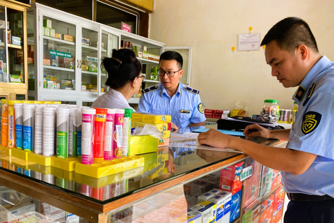 Gian lận thương mại giảm, hàng giả gia tăng: những thách thức mới trong quản lý thị trường tại Lào Cai