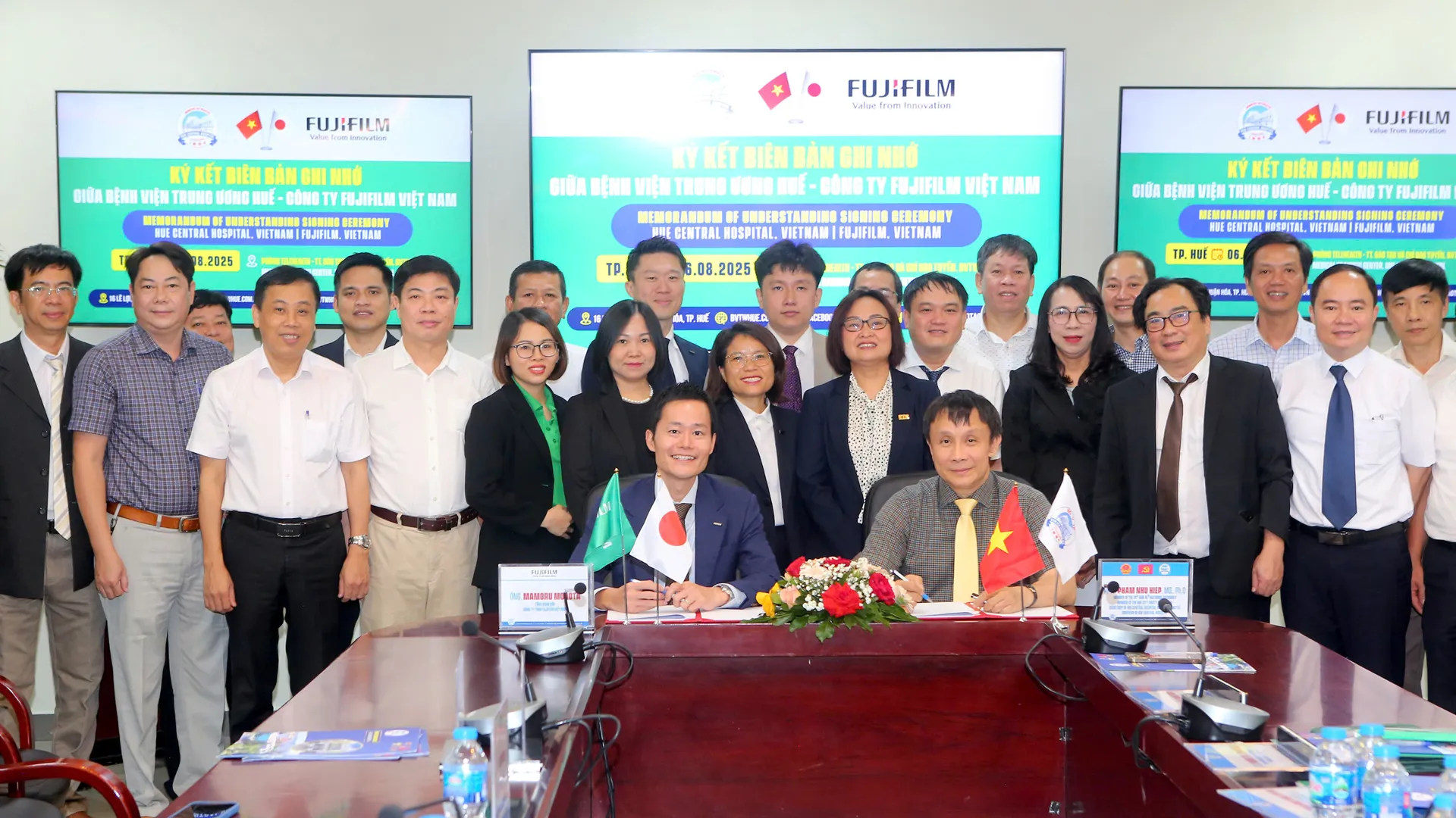 Bệnh viện Trung ương Huế tăng tốc hiện đại hóa nội soi, hợp tác chiến lược với FUJIFILM Việt Nam