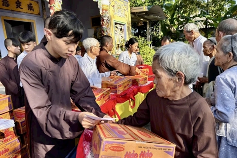 Thành kính mùa Vu Lan báo hiếu tại Huế