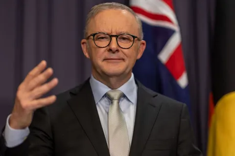 Lệnh cấm mạng xã hội đối với trẻ em của Australia gây chú ý tại Liên hợp quốc
