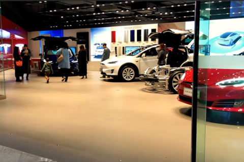 Doanh số lao dốc, Tesla chật vật giữ đà tăng trưởng