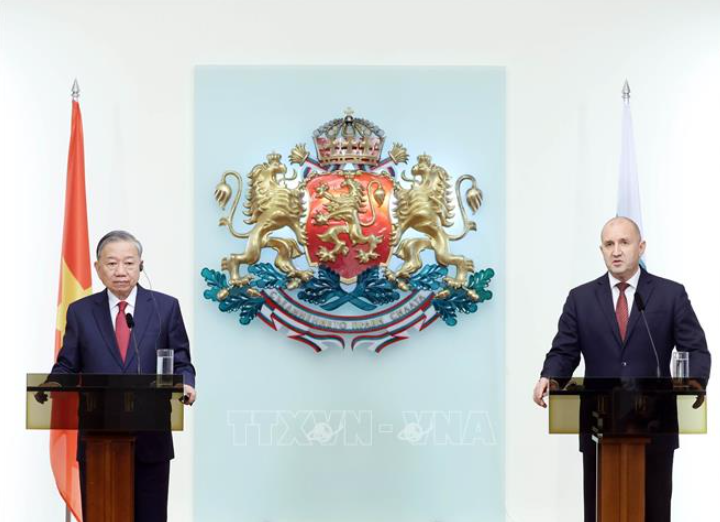 Việt Nam - Bulgaria thiết lập quan hệ Đối tác chiến lược