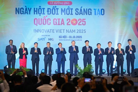 Tiếp tục đẩy mạnh ứng dụng AI: “siêu cảng” Việt Nam SuperPort™ của T&T Group gây ấn tượng mạnh tại VIIE 2025