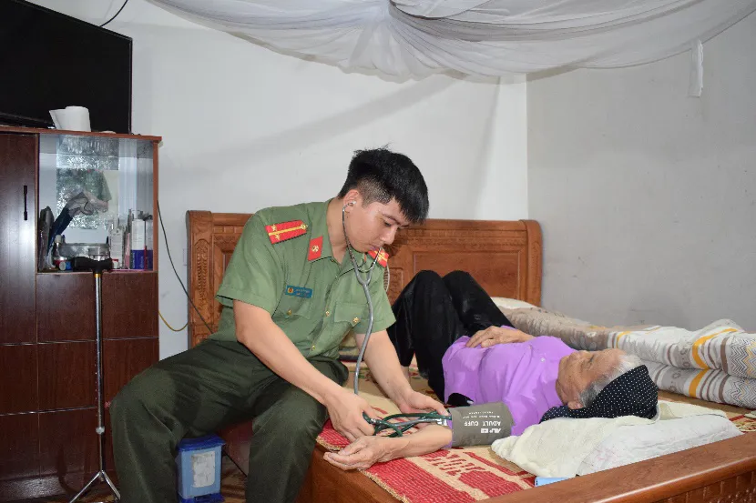 Công an tỉnh Hưng Yên đẩy mạnh hoạt động tri ân nhân dịp 27/7