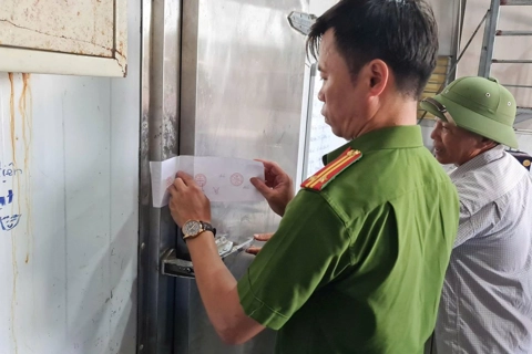 Thái Bình: tạm niêm phong hơn 3,7 tấn hải sản để kiểm tra nguồn gốc
