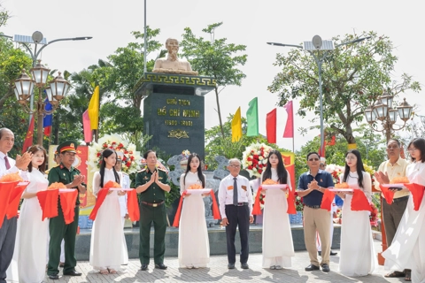 Nam Định: khánh thành Tượng đài Chủ tịch Hồ Chí Minh tại xã Nam Điền