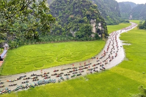 Ninh Bình tưng bừng khai hội du lịch 2025