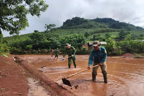 Trạm Biên phòng Cửa khẩu Cha Lo: bảo vệ biên giới vững chắc nhất chính là xây dựng được thế trận lòng dân