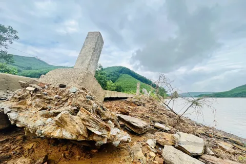 Đà Nẵng: đường giao thông miền núi sạt lở taluy, hở hàm ếch do mưa lũ