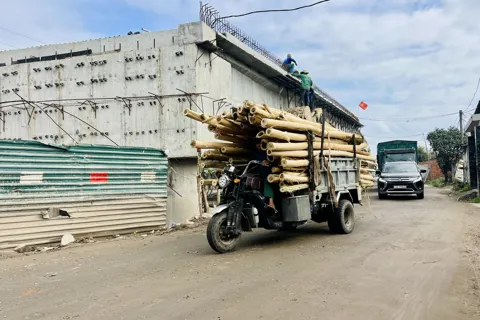 Đà Nẵng: đảm bảo thông xe đoạn cầu vượt đường sắt Quốc lộ 14E trước Tết