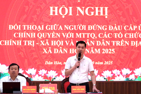 Bí thư Đảng ủy, Chủ tịch UBND xã Dân Hòa đối thoại trực tiếp với Nhân dân
