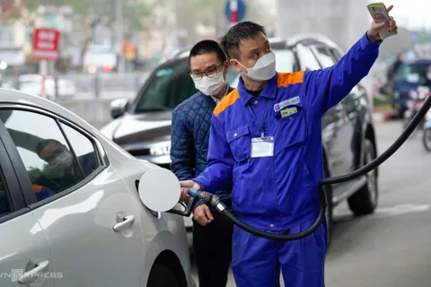 Giá xăng dầu đồng loạt giảm từ chiều nay 23/10