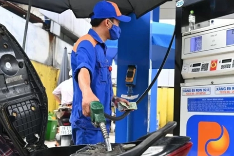 Giá xăng đồng loạt tăng từ chiều nay 12/6
