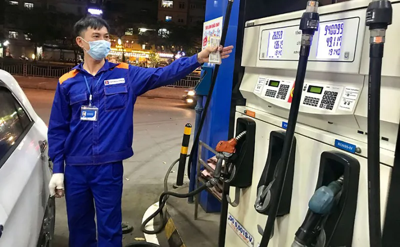 Giá xăng dầu đồng loạt giảm từ chiều nay 18/12