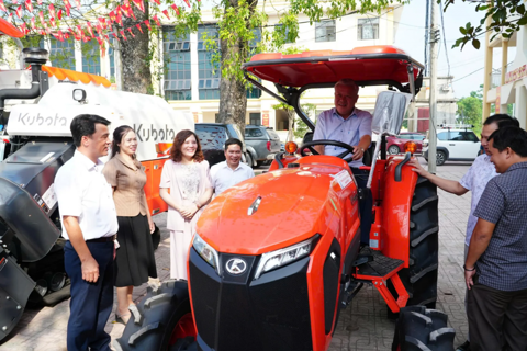 Quỹ Khuyến nông thúc đẩy cơ giới hóa trong sản xuất lúa