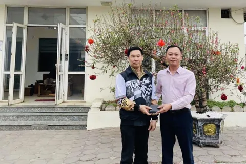 Hà Nội: Hành động đẹp của cán bộ, nhân viên xe buýt nhanh BRT