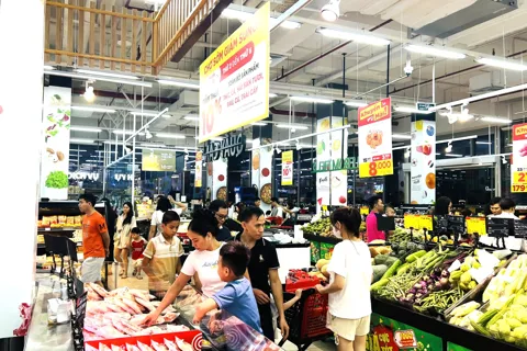 Tiêu dùng nội địa tạo cú hích cho nền kinh tế bứt phá