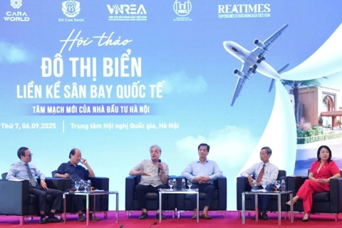 Đòn bẩy hút vốn đầu tư từ đô thị biển liền kề sân bay quốc tế