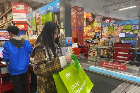 Lo ngại ô nhiễm không khí, người dân đô thị chuộng tiêu dùng xanh