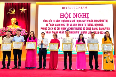 Huyện ủy Gia Lâm tổng kết 10 năm thực hiện Chỉ thị 05-CT/TW của Bộ Chính trị về “Đẩy mạnh học tập và làm theo tư tưởng, đạo đức, phong cách Hồ Chí Minh”

