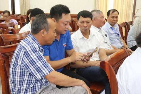 Xã Bát Tràng: thành lập Tổ công tác, tổ ứng cứu triển khai Chiến dịch 45 ngày đêm ra quân hỗ trợ chuyển đổi số
