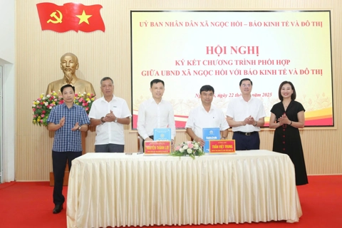 Xã Ngọc Hồi và Báo Kinh tế & Đô thị ký kết chương trình phối hợp tuyên truyền