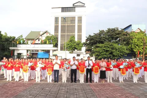 Xã Bát Tràng: đồng diễn thể dục dưỡng sinh người cao tuổi chào mừng Đại hội Đảng bộ Thành phố