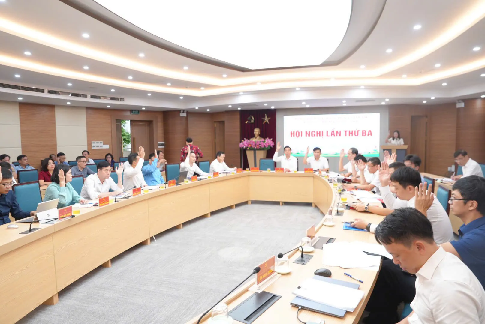 Xã Gia Lâm: giải quyết 9.249 hồ sơ thủ tục hành chính trong 3 tháng