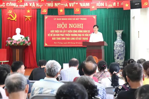 Xã Bát Tràng lấy ý kiến cộng đồng dân cư về Đề án thành lập Khu phát triển thương mại và văn hóa làng cổ Bát Tràng 