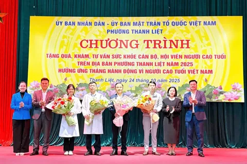 Thanh Liệt: Khám, tư vấn sức khỏe và tặng quà cho 150 cán bộ, hội viên Hội Người cao tuổi
